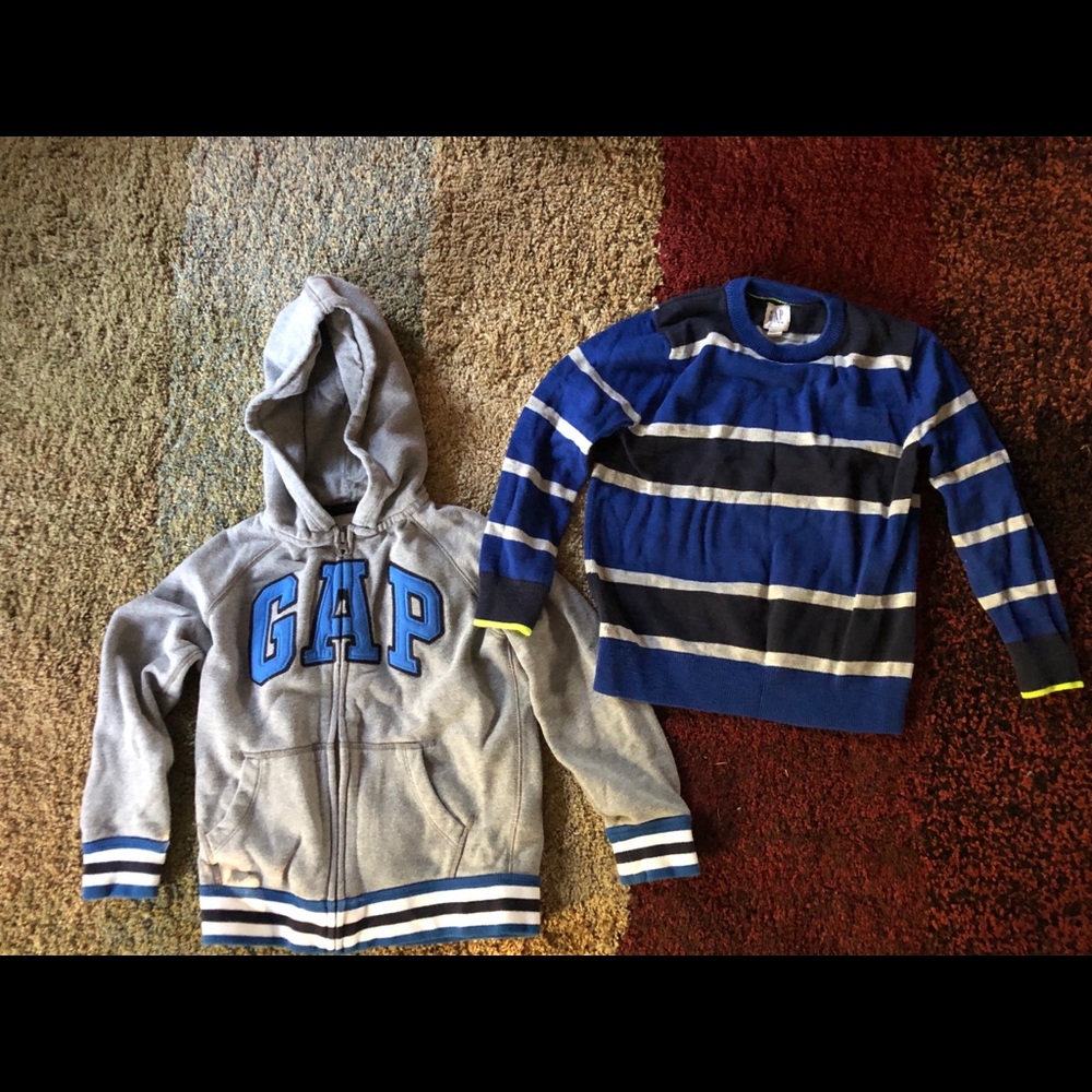 GAP Kids size S (6-7) Hoodie and Sweater